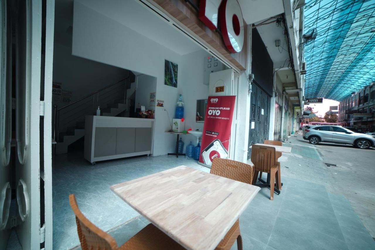 Oyo 90830 Multatuli Guest House Medan Extérieur photo
